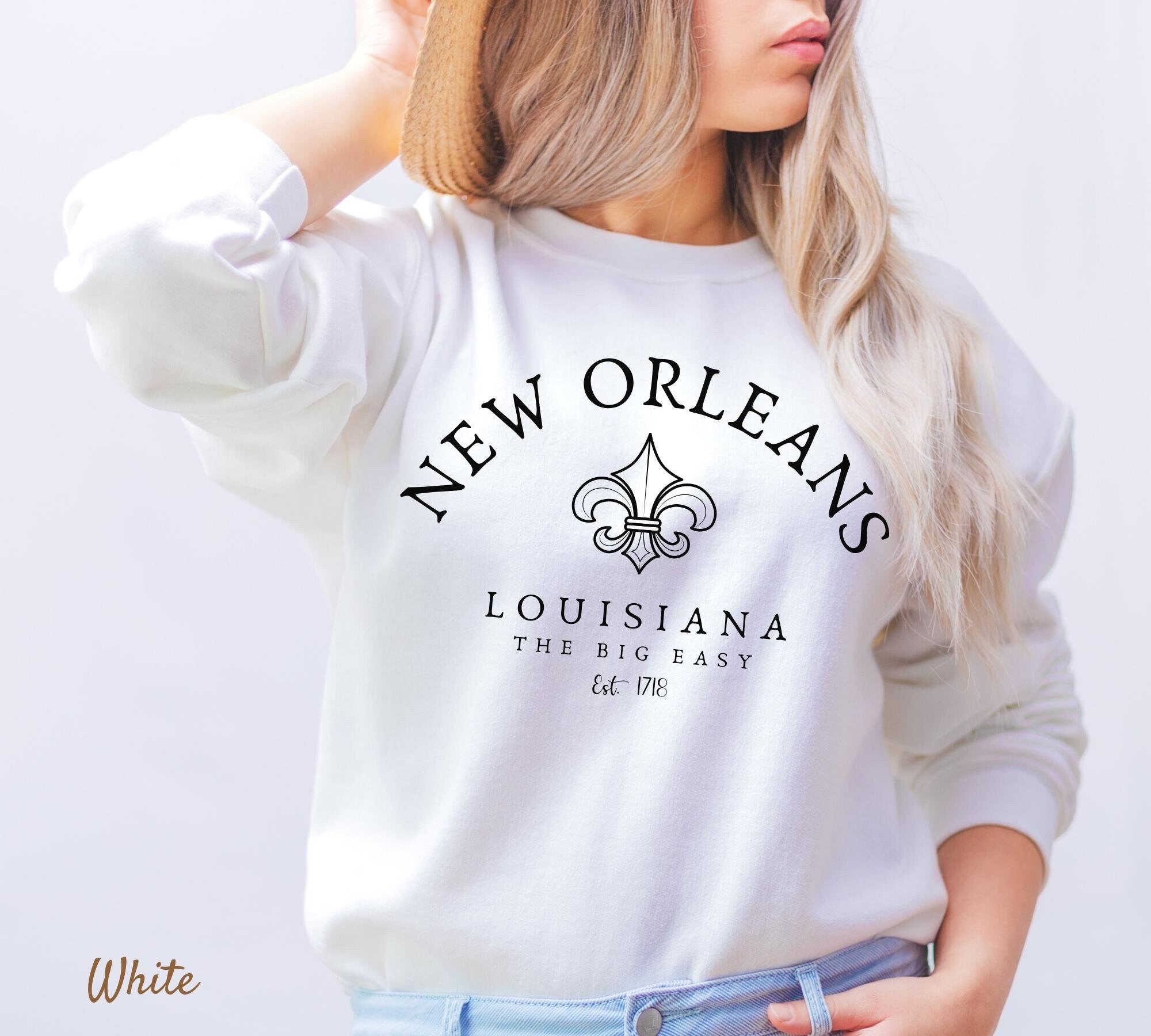  Big Easy New Orleans Louisiana Est 1718 Vintage Souvenir  Pullover Hoodie : Sports & Outdoors
