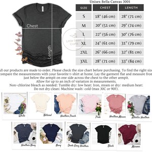 May include: A size chart for unisex t-shirts, showing different sizes and corresponding chest and length measurements in inches and centimeters. The chart also includes a list of available colors for the t-shirts, including white, natural, heather peach, pink, heather mauve, athletic heather, heather navy, navy, dark grey heather, black, and maroon.