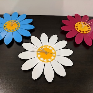 Wall Clock, Choose Color Daisy Clock, Non-ticking, Gerbera Acrylic Mid Century Style Wall Art Decor, Chamomile, Quiet Flower Clock