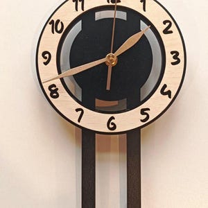 Grande horloge murale hauteur 14-18-22 pouces, horloge étroite verticale anti-clic avec chiffres