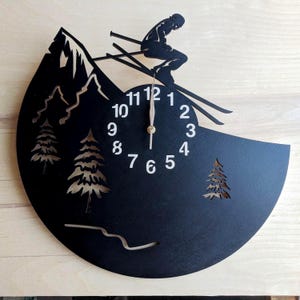 Orologio da parete sciatore senza ticchettio, sci alpino, sport invernali freestyle, salto sulla neve