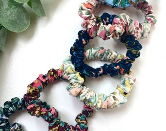 Rifle Paper co. Fabric skinny scrunchies | 6 beautiful floral skinny scrunchies |