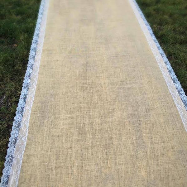 SALE! Aisle runner, Wedding burlap aisle runner with scalloped ivory french lace trimming. Rustic, shabby chic, beach wedding, burlap, red