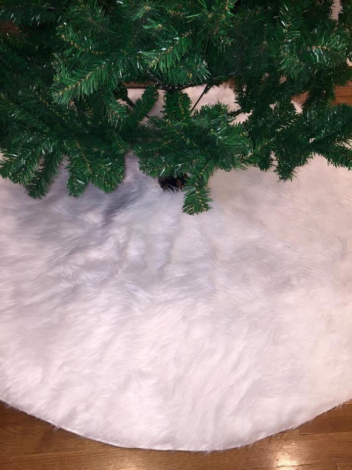 White Christmas Tree Skirt, tree skirt, Faux fur Christmas tree skirt