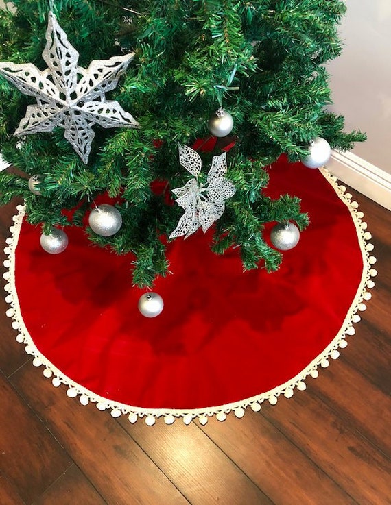 Red Velvet Tree Skirt 