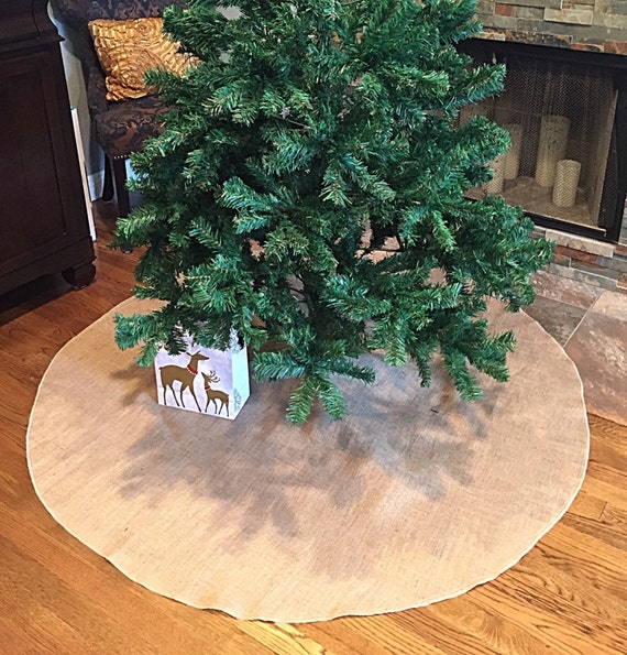 Christmas tree skirt, Burlap Christmas tree skirt, tree skirt