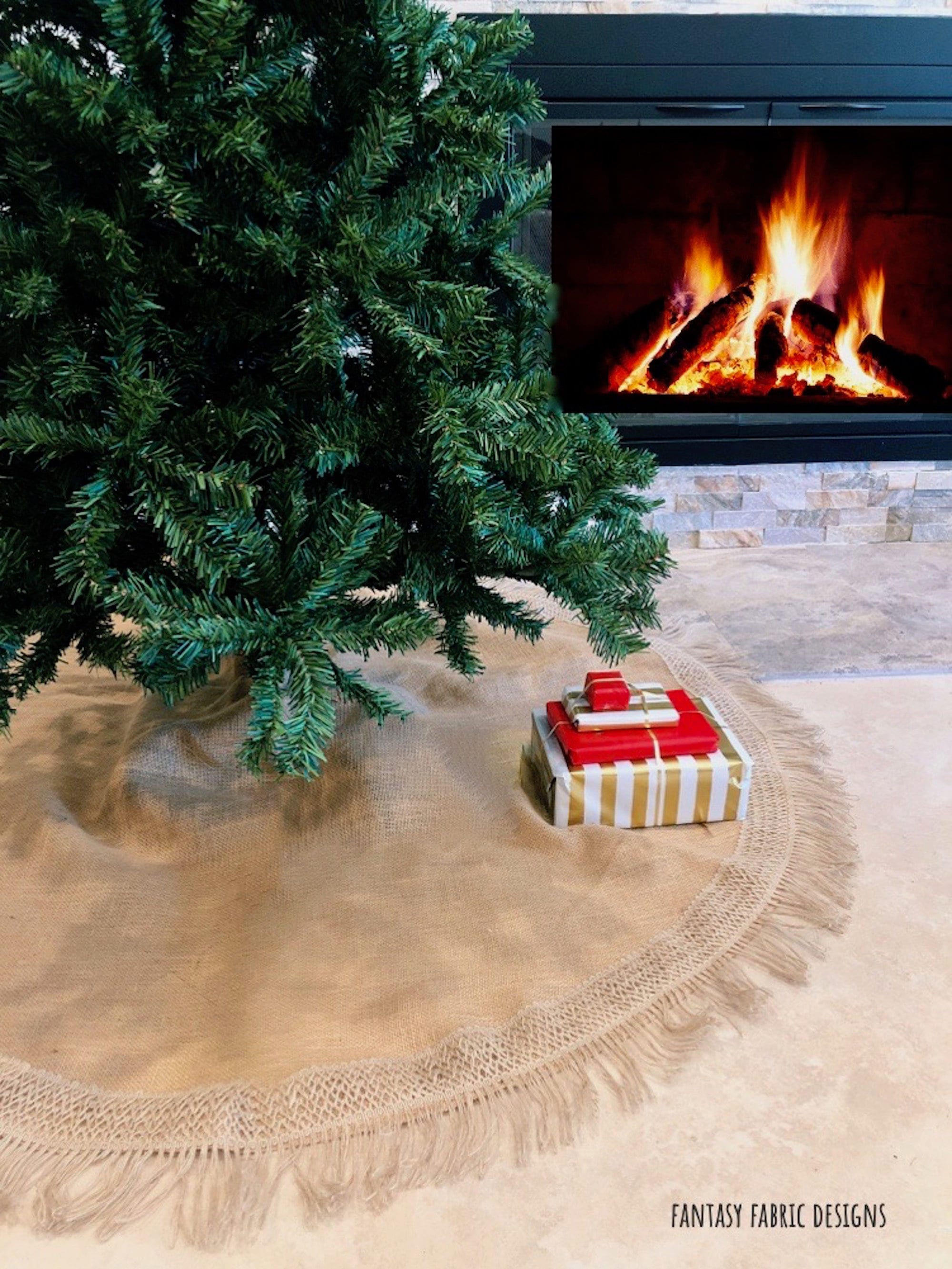 Tree skirt, Christmas tree skirt, tree skirt, burlap Christmas tree