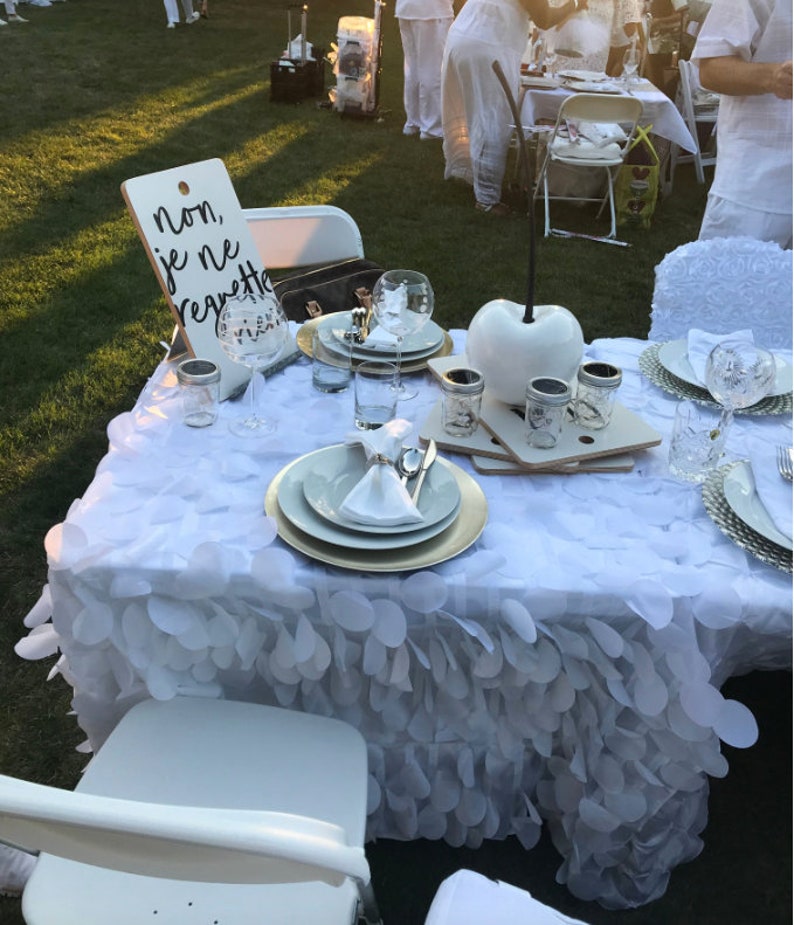 White Or Blush Petal Tablecloth Pedal Table Overlay Table Runner Wedding Baby Shower Bridal Spring Or Summer Wedding Petal Decor