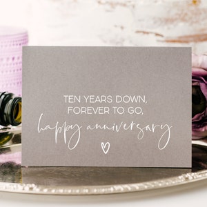 Graue Karte zum 10. Hochzeitstag, 10-jähriges Jubiläumsgeschenk für Ehemann, 10 Jahre verheiratet, Karte für Freund, Aluminium, Liebeskarte Frau