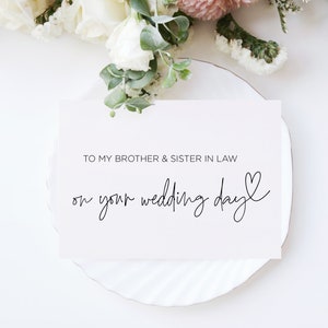 An meinen Bruder und meine Schwägerin an Ihrem Hochzeitstag Geschenk, an die Braut- und Bräutigam-Karte, neue Schwester Geschwister Geschenk für Bruder, niedliche Karten