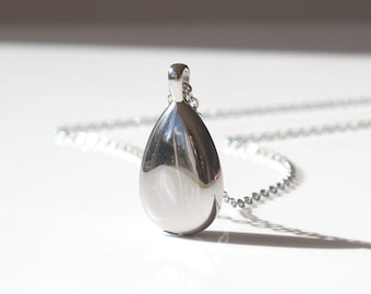 Teardrop Urn Necklace: Stainless Steel Memorial Ash Keepsake