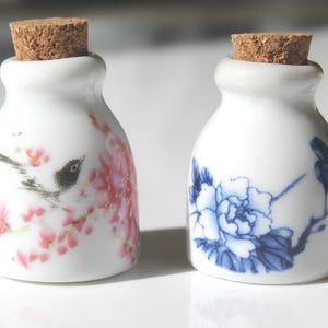 Small Ceramic Memorial Urn with Cork Top
