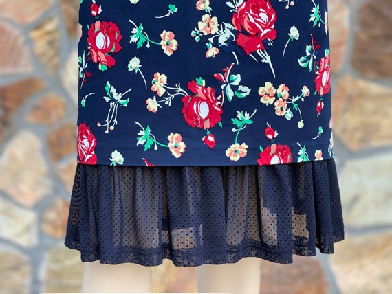 Navy blue top skirt extender
