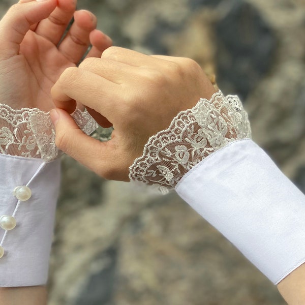 Of White Lace Sleeve Extender, Wrist Cuff Set of 2, Ruffle Cuffs, One Layer Lace Elegant Cuffs