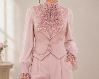 Completo composto da jabot e polsini in pizzo rosa antico, colletto vittoriano e polsini staccabili, accessorio romantico per costume.