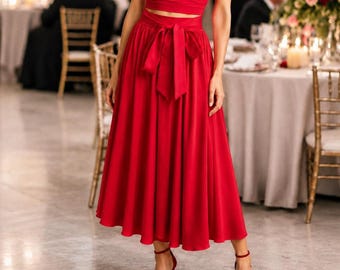Gonna midi a trapezio in raso rosso, gonna a vita alta con cintura da annodare, elegante gonna da sera, abito da invitata a un matrimonio