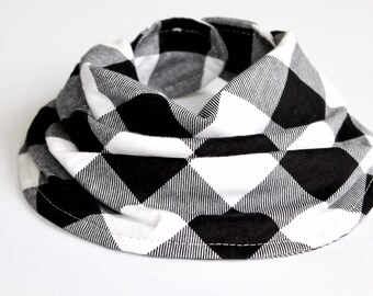 Bib Black and White Plaid