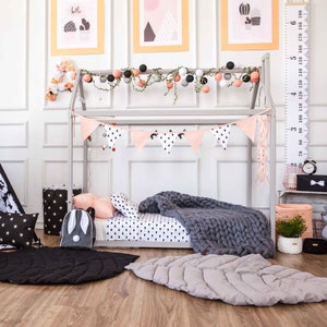 Montessori house bed, house shaped bed, twin size, Montessori bed twin, Montessori floor bed, lit Montessori, Montessori bett, lit enfant, child bed, house shaped, bed, floor bed for toddler, house bed, bodenbett, house bed twin, toddler twin bed