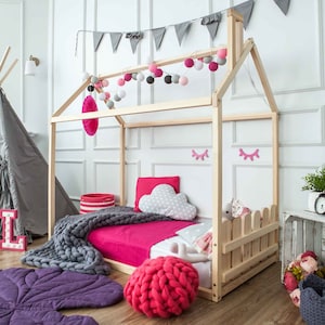 Low platform bed with SLATS for boys Full size, Queen size, Double size Zero clearance bed for toddlers, Montessori toddler bed for girls