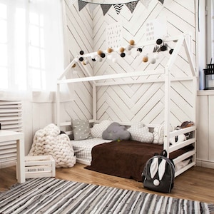 Montessori toddler bed frame Wooden house bed House shaped bed Single size house bed frame Twin size bed frame, Platform bed, Montessori bed