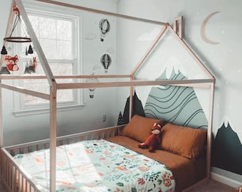 Low platform bed for toddler Floor house bed for child, Montessori floor bed for girls, Montessori house bed for boys Third birthday gift