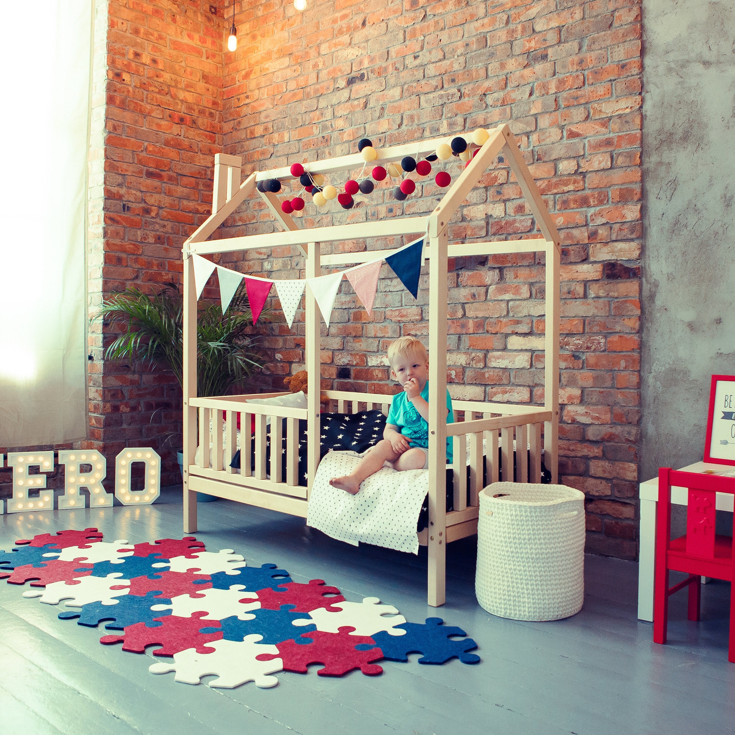 Cama de casa individual para niños, cama Montessori con rieles, marco de  cama de metal para niños y niñas, cama de juegos con techo, cama individual