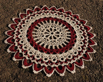 Crochet doily / Lace / Dark red - beige / 11.4 inches (29 cm) / Christmas decor