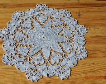 10.2 inches (26 cm)/Crochet doily / lace / light blue (color Nr.10)/D-8