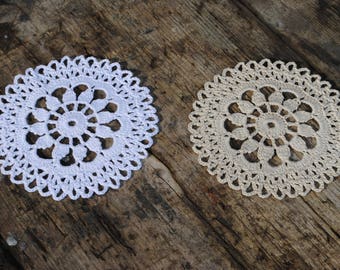 6, 12 or 20 pcs small crochet doilies / wedding decor / coasters / white / beige / 4.1 inches (10.5 cm)