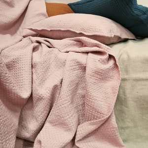 Waffle Throw BLANKET, SHAMS in Dusty Rose. Soft Linen Cotton Blend Bedspread, Coverlet, Sofa Cover. Bed Throw in Full, Queen, King Sizes