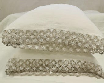 Lace linen pillowcase in off-white stonewashed medium heavy linen - lace decorated pillow sham, linen pillowslip, lace trimmed pillow cover