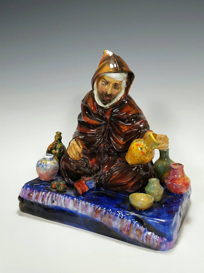Royal Doulton THE POTTER HN 1493, Hand Painted Porcelain Figurine