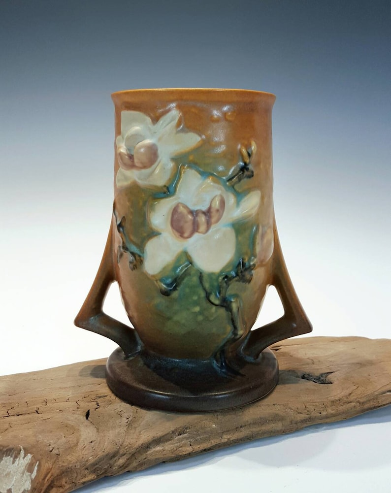 Roseville Pottery Magnolia Brown Two Handled Vase 876 Large Cream