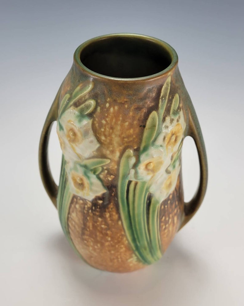 Vintage Roseville Pottery Jonquil Daffodil Double Handled Flower Vase