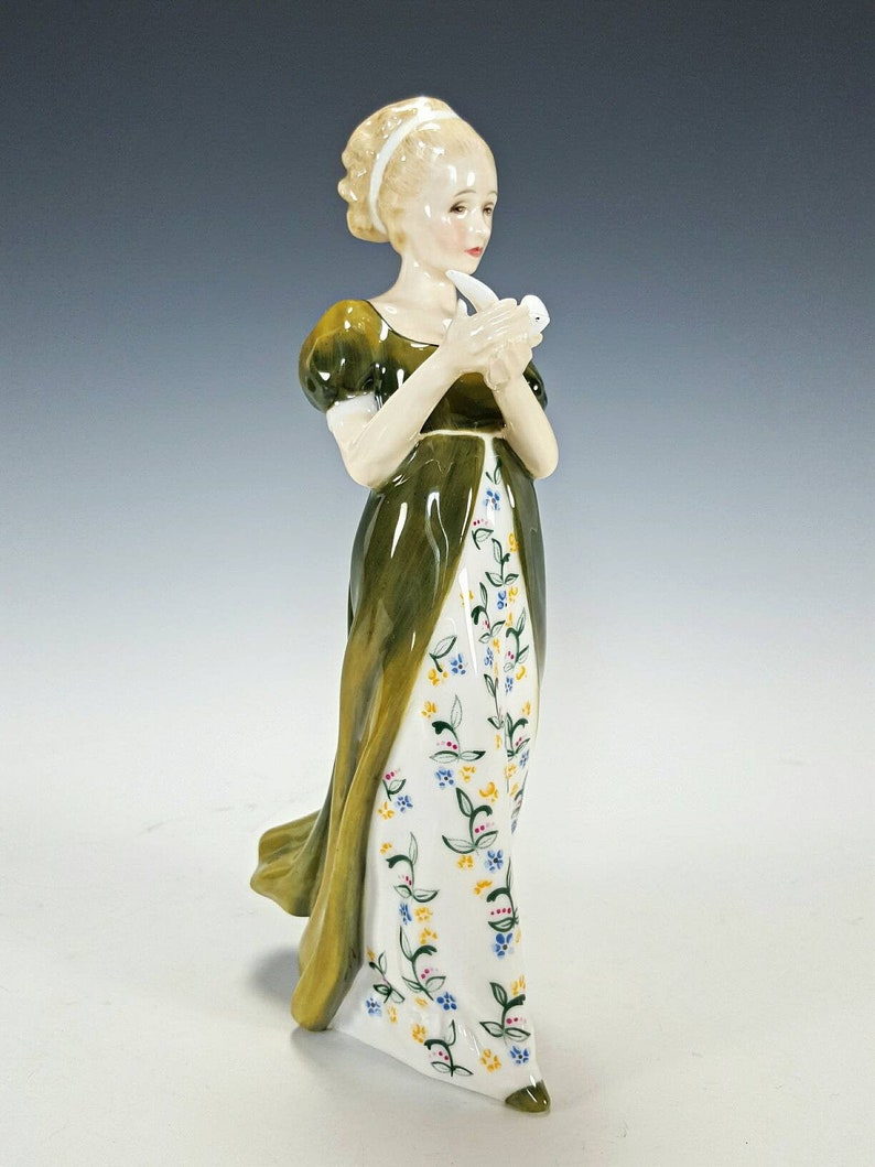 Royal Doulton HN 2722 Porcelain Figurine, Girl With Bird, Pretty