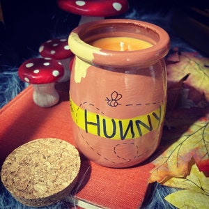 Pooh’s Hunny Jar candle (1)