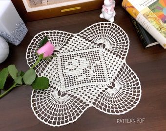 Crochet pattern for square doily with rose center, vintage crochet rose doily pattern, PDF Instant download