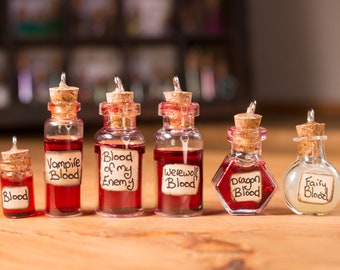 Potion Bottle Necklace - Blood Collection #1 - Glow in the Dark - The Apothecary