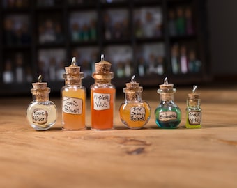 Potion Bottle Necklace - Poison Collection #1 - Glow in the Dark - The Apothecary