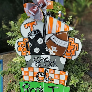 Good ole rocky top,27x19 Tennessee Vols Wood Door Hanger, pick your team and colors
