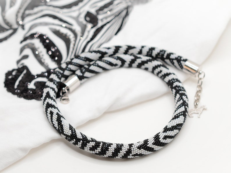 Zebra necklace, Bead Crochet Necklace black and white, Africa necklace, Ethnic jewelry, Zebra print jewelry, Snake necklace, Wild animals image 6