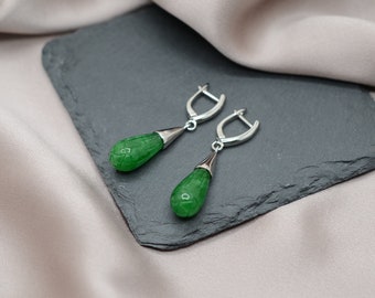 Silber Jade Ohrringe, Jade Tropfen Ohrringe, Damen Edelstein Ohrringe, Lange Stein Tropfen Ohrringe, Tiefgrüne klassische Ohrringe, Nephrit Jade