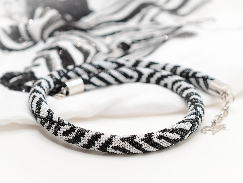 Zebra necklace, Bead Crochet Necklace black and white, Africa necklace, Ethnic jewelry, Zebra print jewelry, Snake necklace, Wild animals image 2