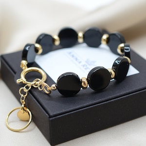 Onyx bracelet for women, black stone bracelet gold, disc bracelet, protection bracelet, healing crystal bracelet, root chakra, onyx armband