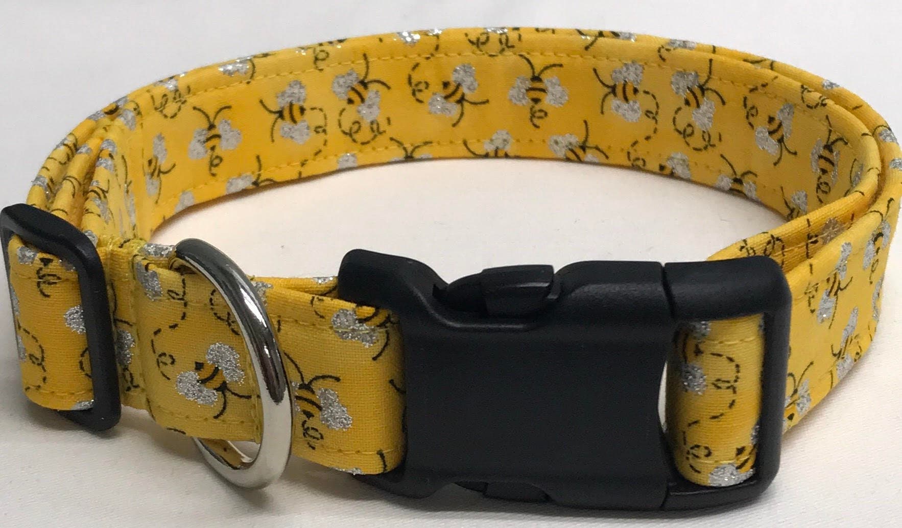 bee dog collar