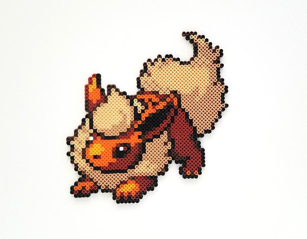 Chaveiro Pokemon Evolução Eevee, Vaporeon Glaceon Leafeon Espeon Jolteon  Flareon Umbreon (Hama Beads/ Pixel Art/ Perler Beads/ Pixel Arte) -  Escorrega o Preço