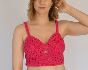 Trendy handmade cup bra corset, crochet crop top, knit cut out summer vacation bralette, open back beachwear, modern knitwear y2k clothing