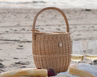 Straw large Jane Birkin basket with lid, hand crafted wicker bag, trendy picnic summer vacation beach tote, modern french market shopper