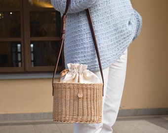 Crossbody straw bag, basket with leather strap, summer bag, holiday bag, vacation wicker bag, Pansy