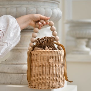 Panier seau en osier avec anse en bois, sac à main en paille, sac à main d'été, cabas de plage image 2